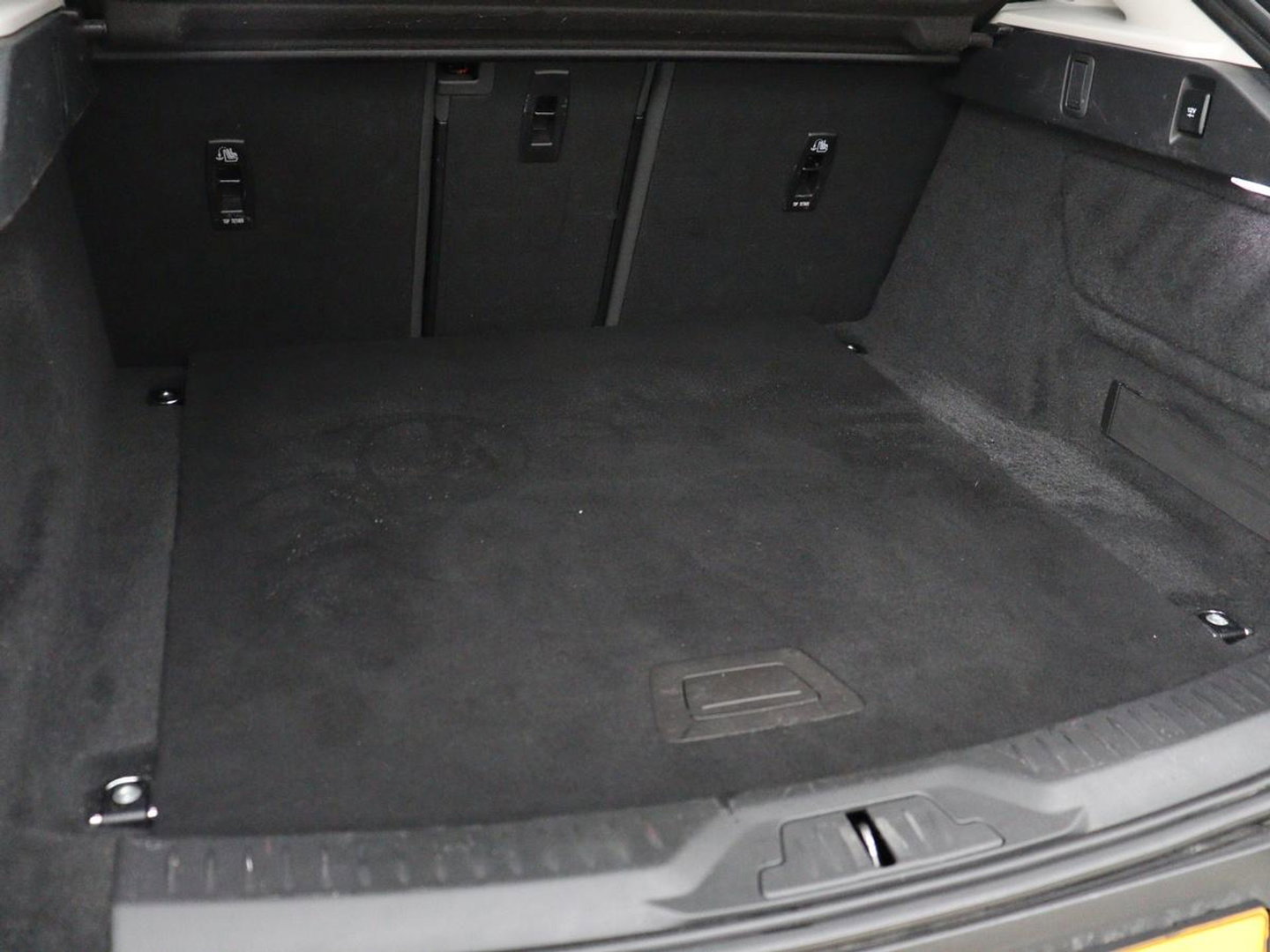 Jaguar I-PACE EV320 S Business Pack 90kWh | SOH 91% | Stoelverwarming | 360 Camera | Carplay | Meridian Surround | Full LED | Navigatie