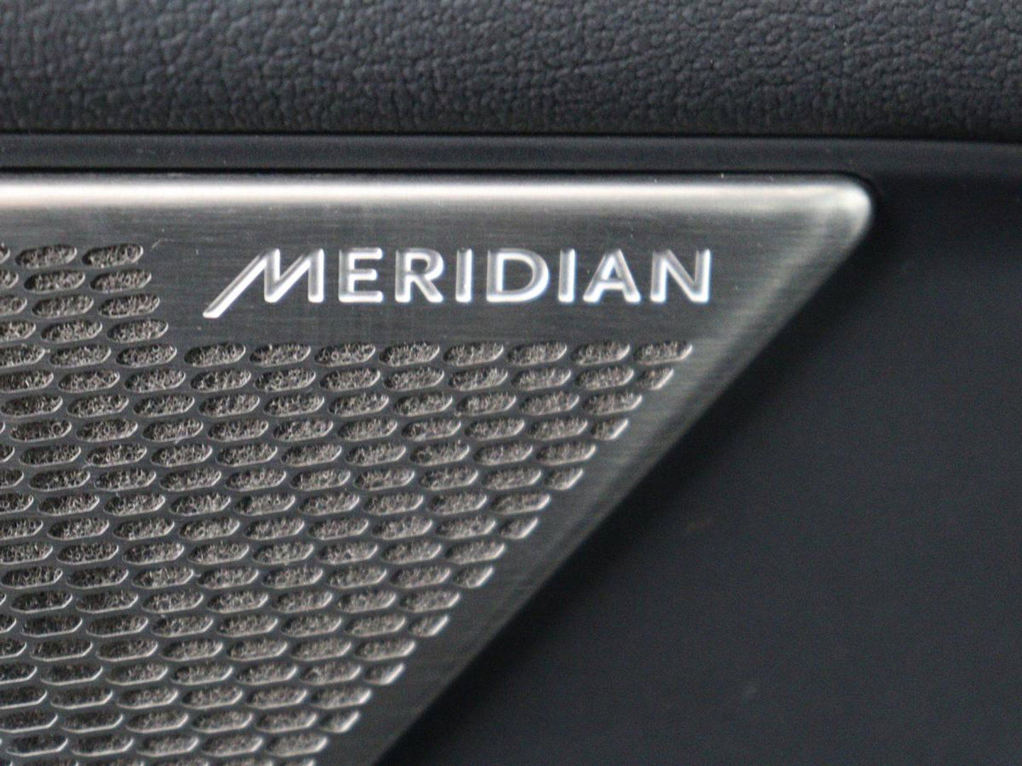 Jaguar I-PACE EV320 S Business Pack 90kWh | SOH 91% | Stoelverwarming | 360 Camera | Carplay | Meridian Surround | Full LED | Navigatie