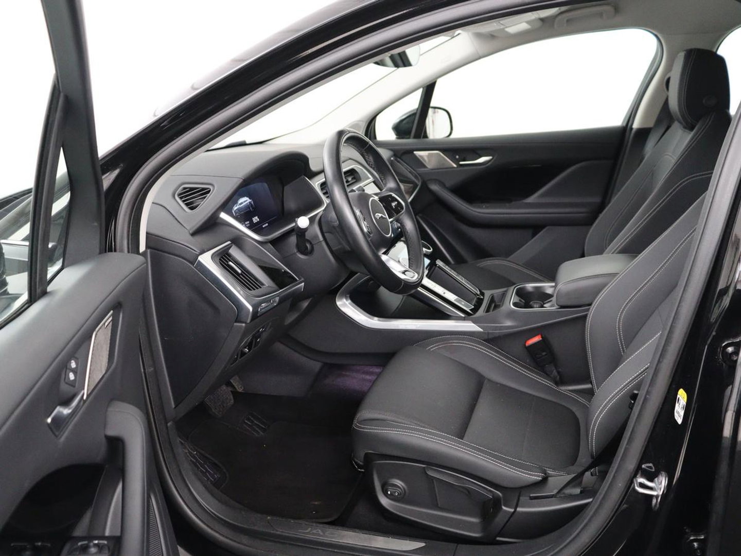 Jaguar I-PACE EV320 S Business Pack 90kWh | SOH 91% | Stoelverwarming | 360 Camera | Carplay | Meridian Surround | Full LED | Navigatie