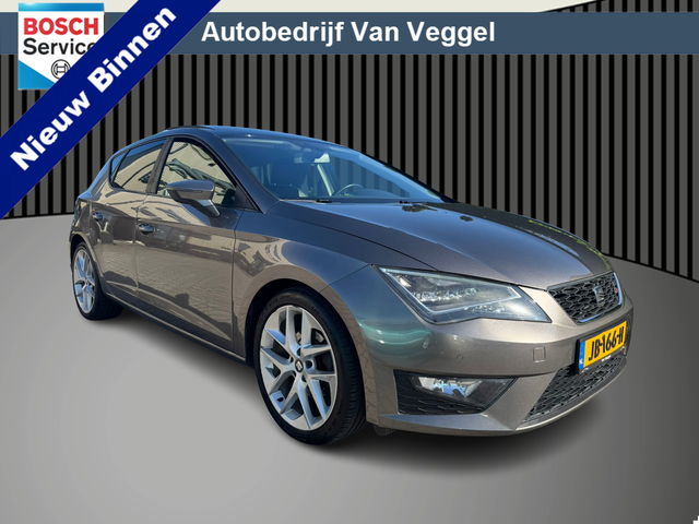 SEAT Leon - ST 2.0 TDI FR panorama, xenon, trekhaak, cruise