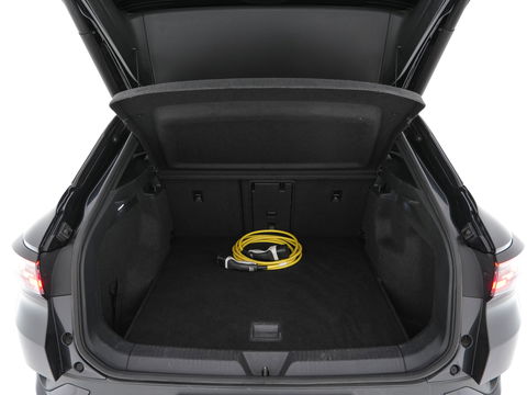 Volkswagen ID.4 First Max 77 kWh [ 3-Fase ] {SOH-81%} (INCL.BTW) Aut. *PANO | HEAD-UP | LEATHER-FABRIC | FULL-LED | MEMORY-PACK | TOP-VIEW | BLIND-SPOT | HEATED-SPORTSEATS | DIGI-COCKPIT | DAB+ | 19''ALU*