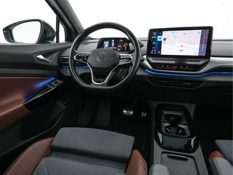 Volkswagen ID.4 First Max 77 kWh [ 3-Fase ] {SOH-81%} (INCL.BTW) Aut. *PANO | HEAD-UP | LEATHER-FABRIC | FULL-LED | MEMORY-PACK | TOP-VIEW | BLIND-SPOT | HEATED-SPORTSEATS | DIGI-COCKPIT | DAB+ | 19''ALU*