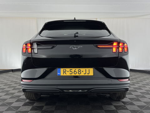 Ford Mustang Mach-E RWD 75 kWh [ 3-Fase-11kW ] {SOH-83%} (INCL-BTW)  Aut. *LEATHER | FULL-LED | DAB | DIGI-COCKPIT | KEYLESS | NAVI-FULLMAP | CARPLAY | HEATED-COMFORTSEATS | TOPVIEW | ADAPTIVE-CRUISE | PRIVACY-GLASS | 18'' ALU*