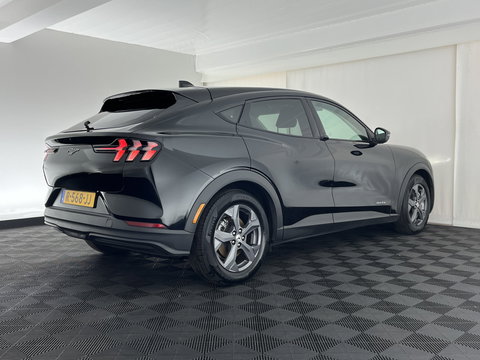 Ford Mustang Mach-E RWD 75 kWh [ 3-Fase-11kW ] {SOH-83%} (INCL-BTW)  Aut. *LEATHER | FULL-LED | DAB | DIGI-COCKPIT | KEYLESS | NAVI-FULLMAP | CARPLAY | HEATED-COMFORTSEATS | TOPVIEW | ADAPTIVE-CRUISE | PRIVACY-GLASS | 18'' ALU*