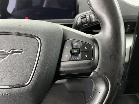 Ford Mustang Mach-E RWD 75 kWh [ 3-Fase-11kW ] {SOH-83%} (INCL-BTW)  Aut. *LEATHER | FULL-LED | DAB | DIGI-COCKPIT | KEYLESS | NAVI-FULLMAP | CARPLAY | HEATED-COMFORTSEATS | TOPVIEW | ADAPTIVE-CRUISE | PRIVACY-GLASS | 18'' ALU*