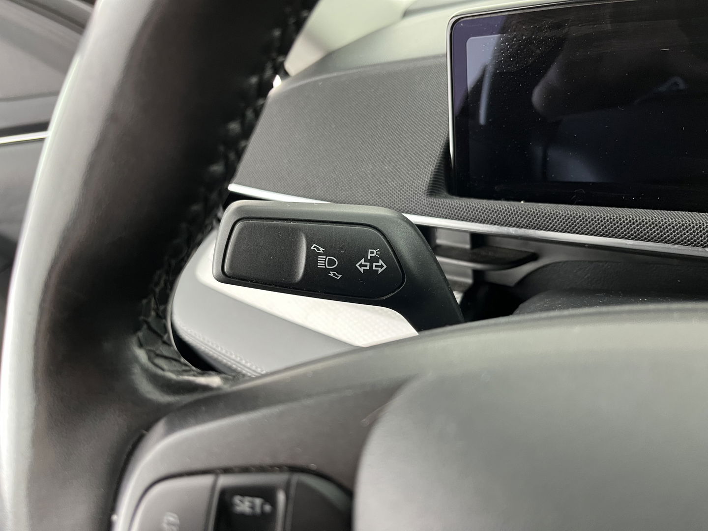 Ford Mustang Mach-E RWD 75 kWh [ 3-Fase-11kW ] {SOH-83%} (INCL-BTW)  Aut. *LEATHER | FULL-LED | DAB | DIGI-COCKPIT | KEYLESS | NAVI-FULLMAP | CARPLAY | HEATED-COMFORTSEATS | TOPVIEW | ADAPTIVE-CRUISE | PRIVACY-GLASS | 18'' ALU*