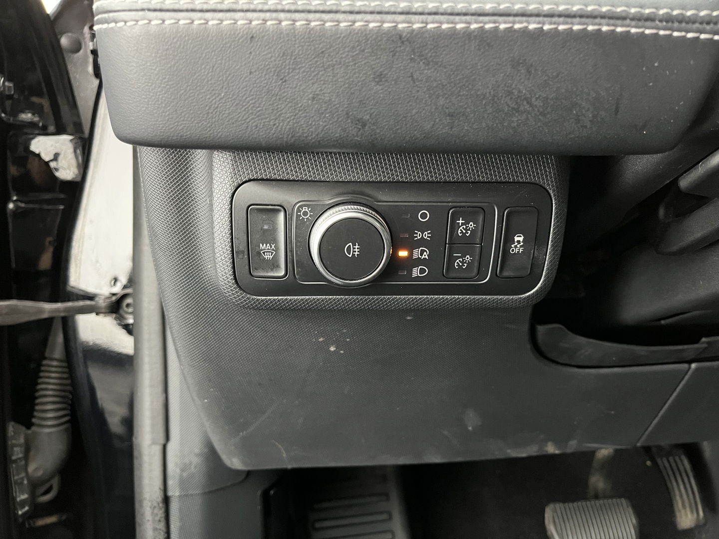 Ford Mustang Mach-E RWD 75 kWh [ 3-Fase-11kW ] {SOH-83%} (INCL-BTW)  Aut. *LEATHER | FULL-LED | DAB | DIGI-COCKPIT | KEYLESS | NAVI-FULLMAP | CARPLAY | HEATED-COMFORTSEATS | TOPVIEW | ADAPTIVE-CRUISE | PRIVACY-GLASS | 18'' ALU*