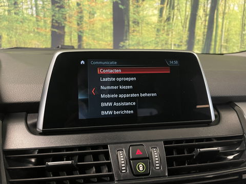 BMW 2 Serie Active Tourer 225xe iPerformance High Executive | Rijmodus Regeling | Stuurwielverwarming | Stoelverwarming | Lane Assist | Spraakbediening |