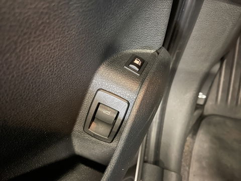 BMW 2 Serie Active Tourer 225xe iPerformance High Executive | Rijmodus Regeling | Stuurwielverwarming | Stoelverwarming | Lane Assist | Spraakbediening |