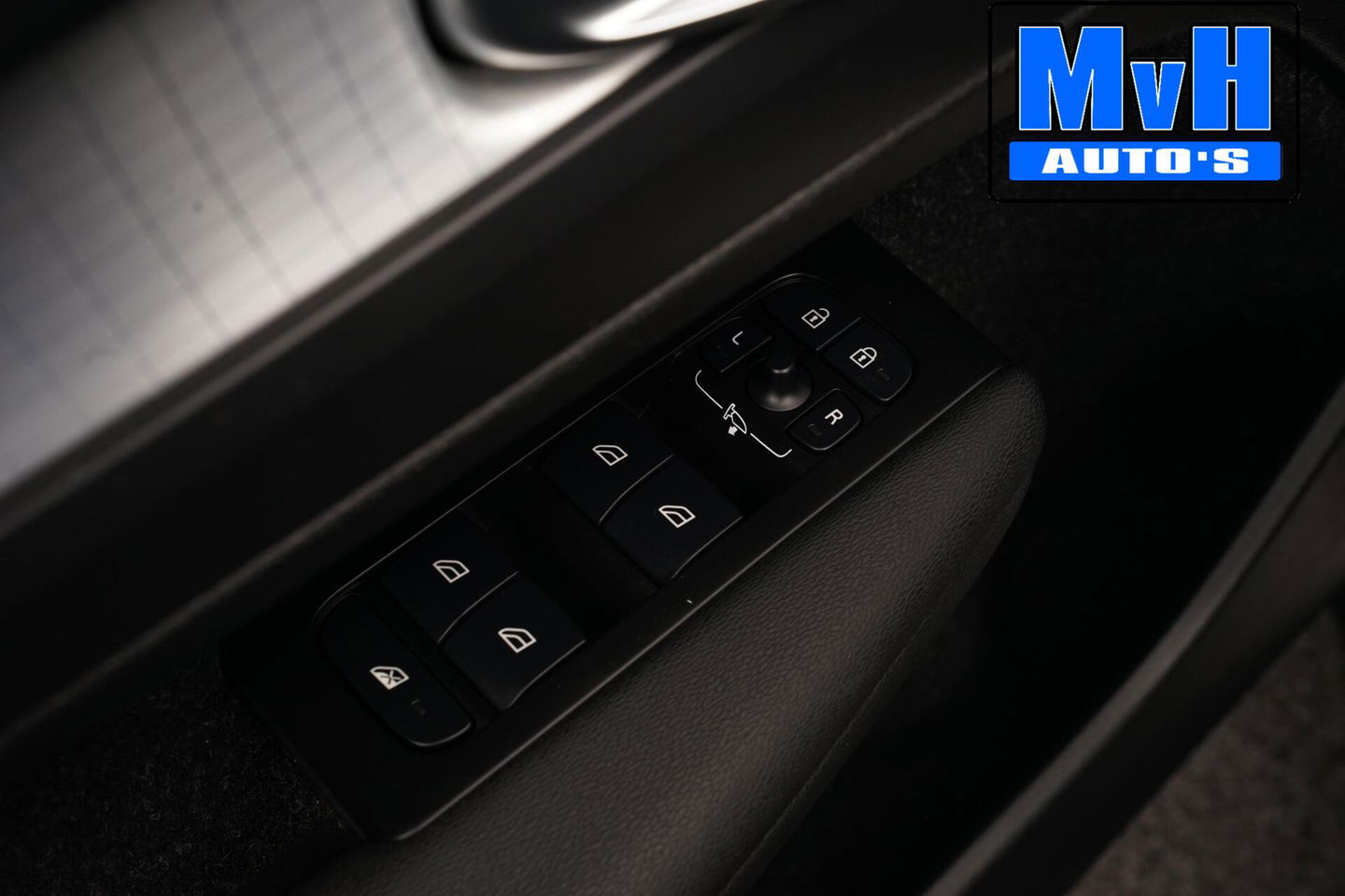 Volvo XC40 1.5 T5 Recharge Momentum|STOEL/STUUR.VERW|CAMERA