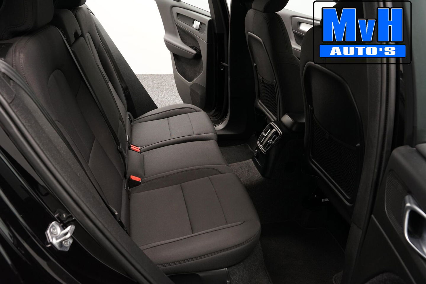 Volvo XC40 1.5 T5 Recharge Momentum|STOEL/STUUR.VERW|CAMERA