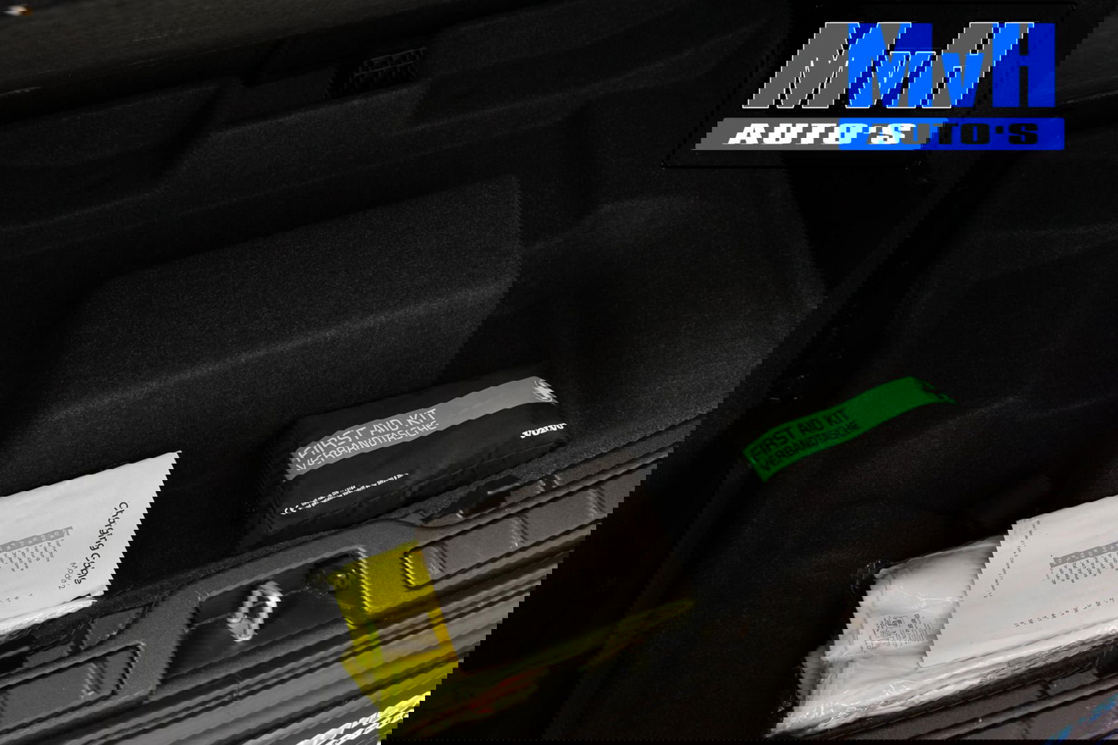 Volvo XC40 1.5 T5 Recharge Momentum|STOEL/STUUR.VERW|CAMERA