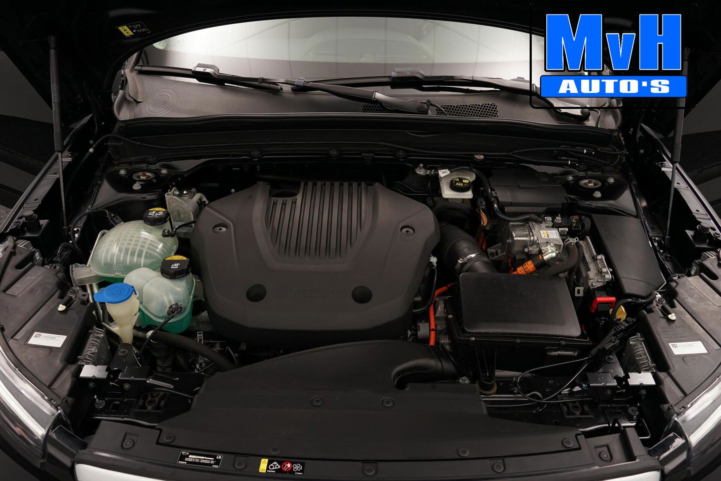 Volvo XC40 1.5 T5 Recharge Momentum|STOEL/STUUR.VERW|CAMERA