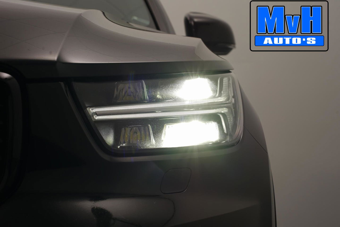 Volvo XC40 1.5 T5 Recharge R-Design|PANO|STOEL/STUUR.VERW|H/K.AUDIO