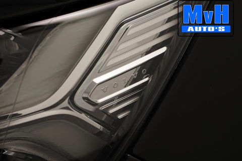 Volvo XC40 1.5 T5 Recharge R-Design|PANO|STOEL/STUUR.VERW|H/K.AUDIO