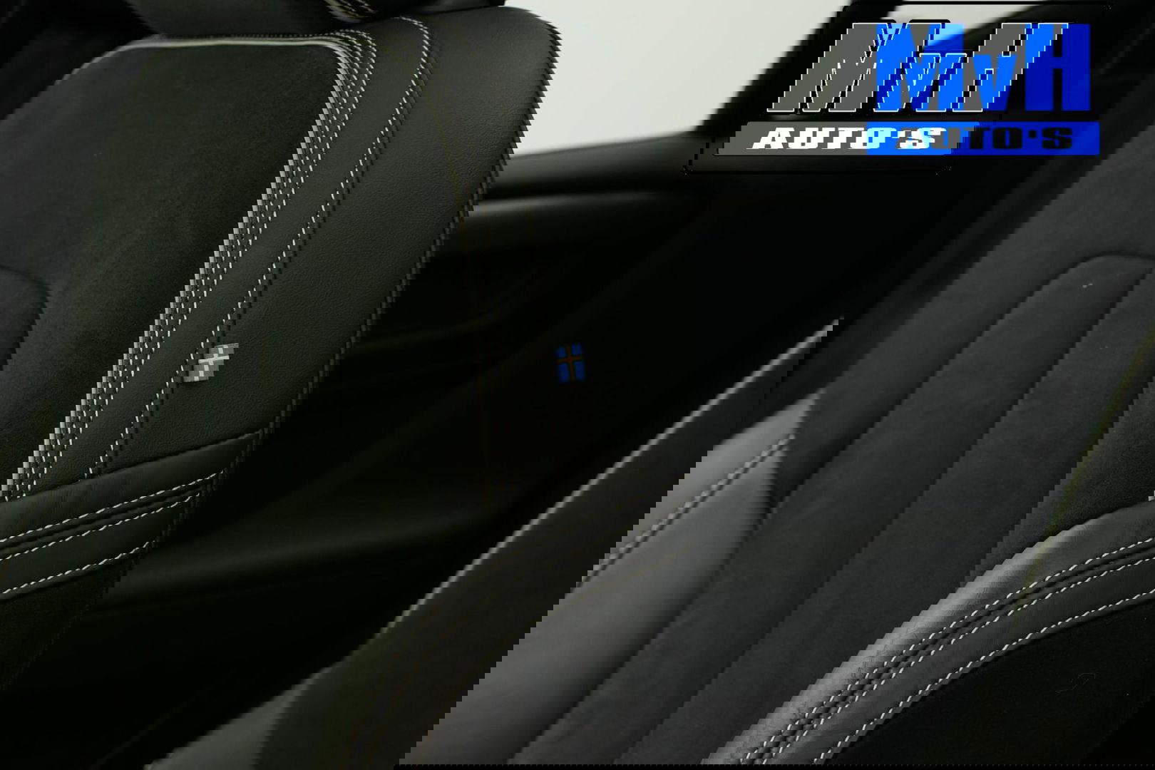 Volvo XC40 1.5 T5 Recharge R-Design|PANO|STOEL/STUUR.VERW|H/K.AUDIO