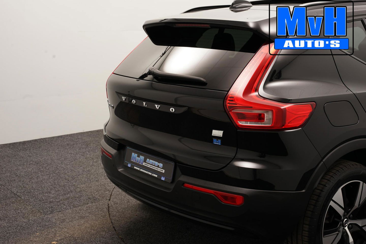 Volvo XC40 1.5 T5 Recharge R-Design|PANO|STOEL/STUUR.VERW|H/K.AUDIO