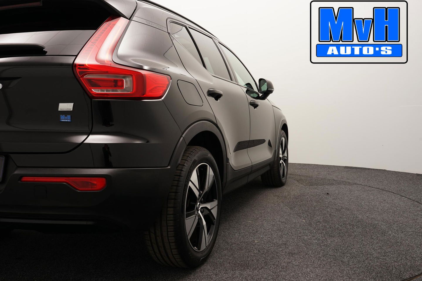 Volvo XC40 1.5 T5 Recharge R-Design|PANO|STOEL/STUUR.VERW|H/K.AUDIO