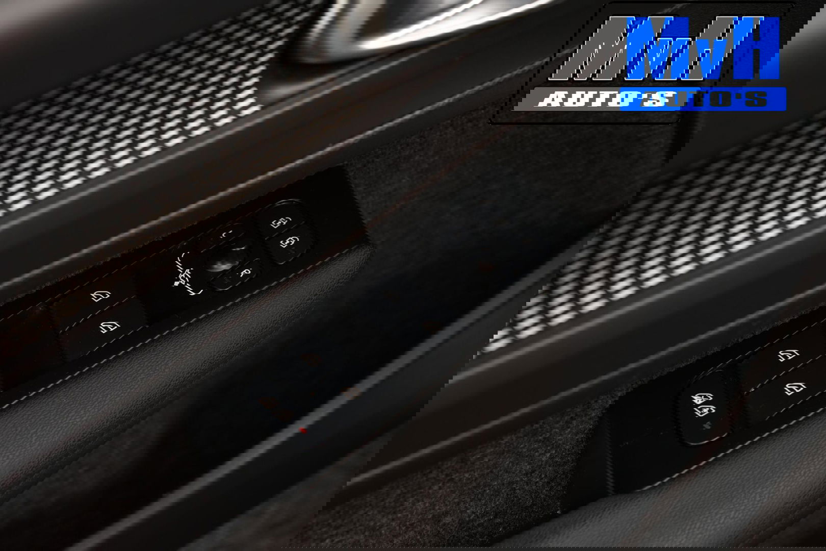 Volvo XC40 1.5 T5 Recharge R-Design|PANO|STOEL/STUUR.VERW|H/K.AUDIO