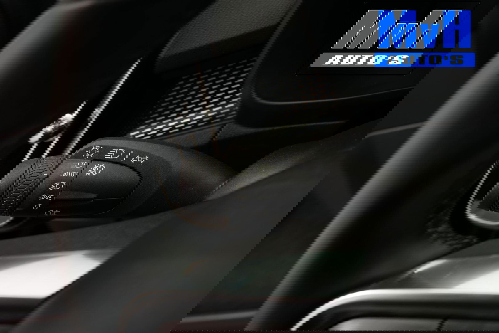 Volvo XC40 1.5 T5 Recharge R-Design|PANO|STOEL/STUUR.VERW|H/K.AUDIO