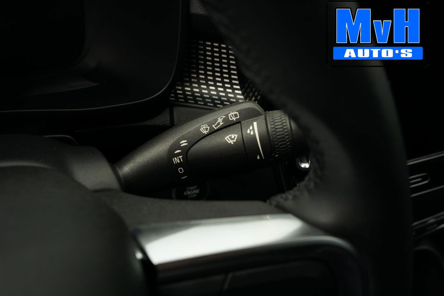 Volvo XC40 1.5 T5 Recharge R-Design|PANO|STOEL/STUUR.VERW|H/K.AUDIO