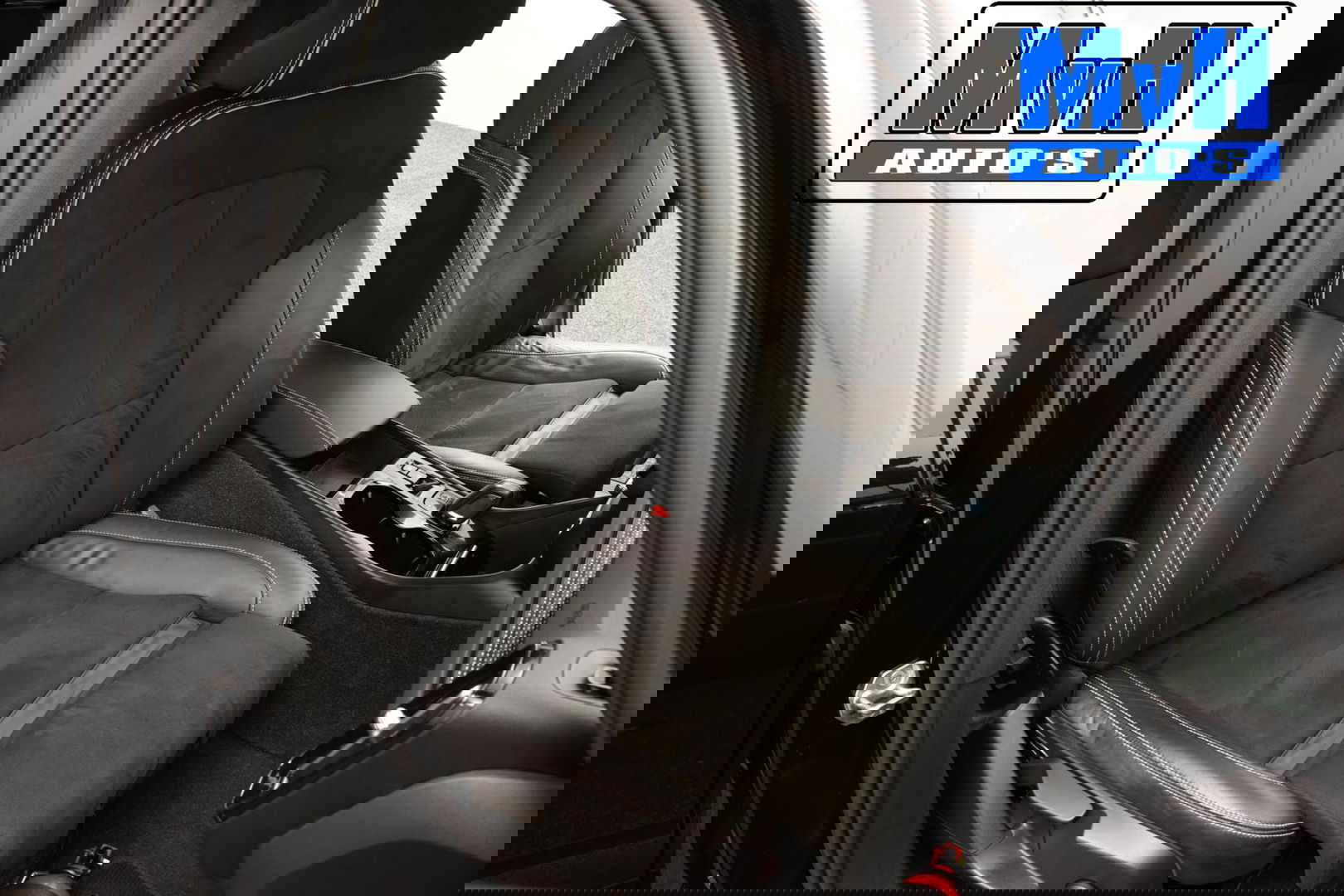 Volvo XC40 1.5 T5 Recharge R-Design|PANO|STOEL/STUUR.VERW|H/K.AUDIO