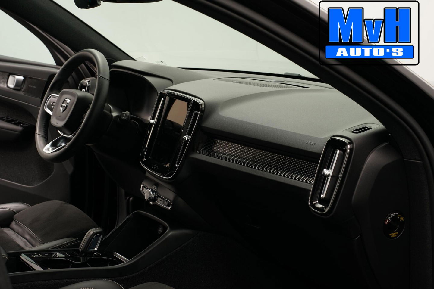 Volvo XC40 1.5 T5 Recharge R-Design|PANO|STOEL/STUUR.VERW|H/K.AUDIO