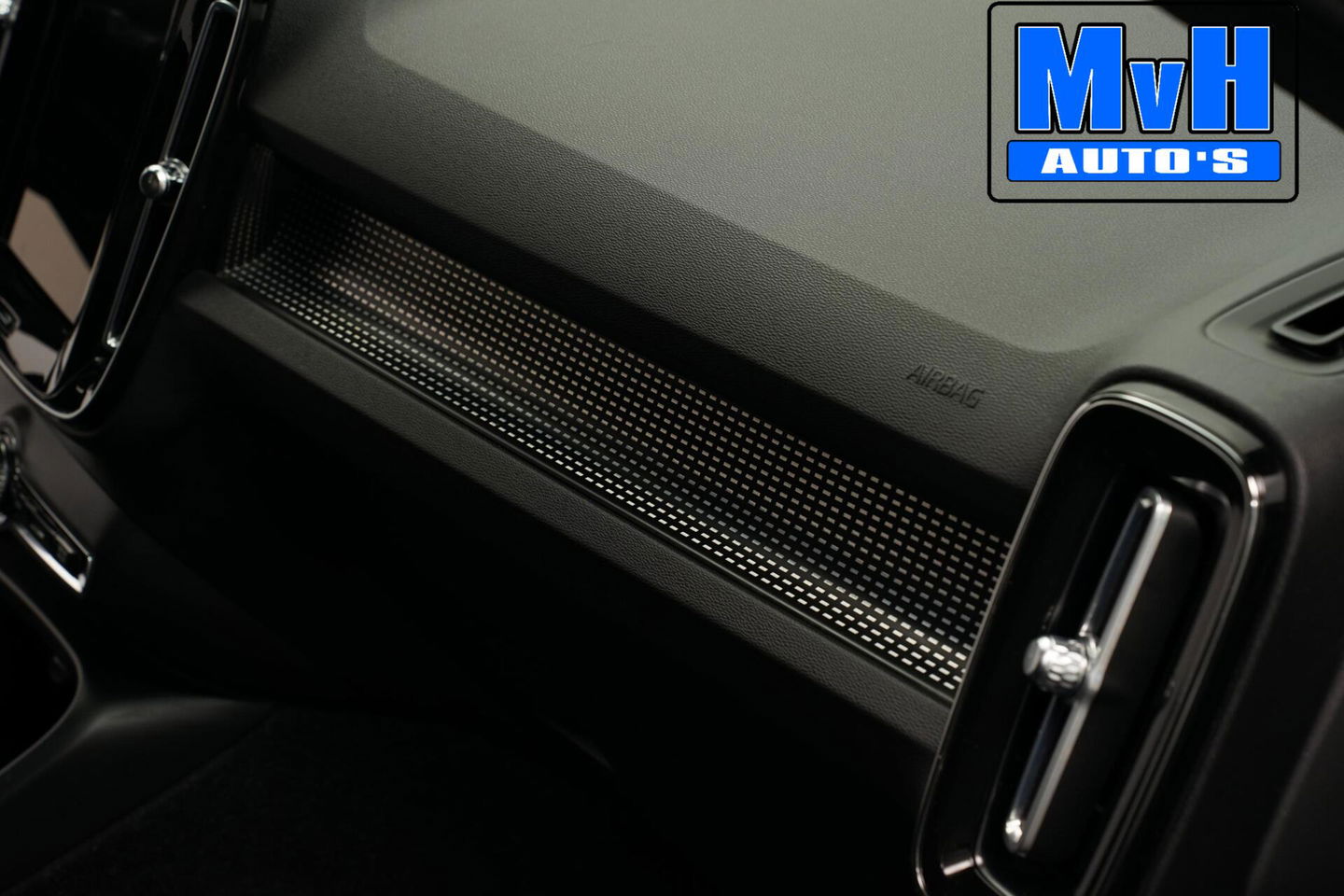 Volvo XC40 1.5 T5 Recharge R-Design|PANO|STOEL/STUUR.VERW|H/K.AUDIO