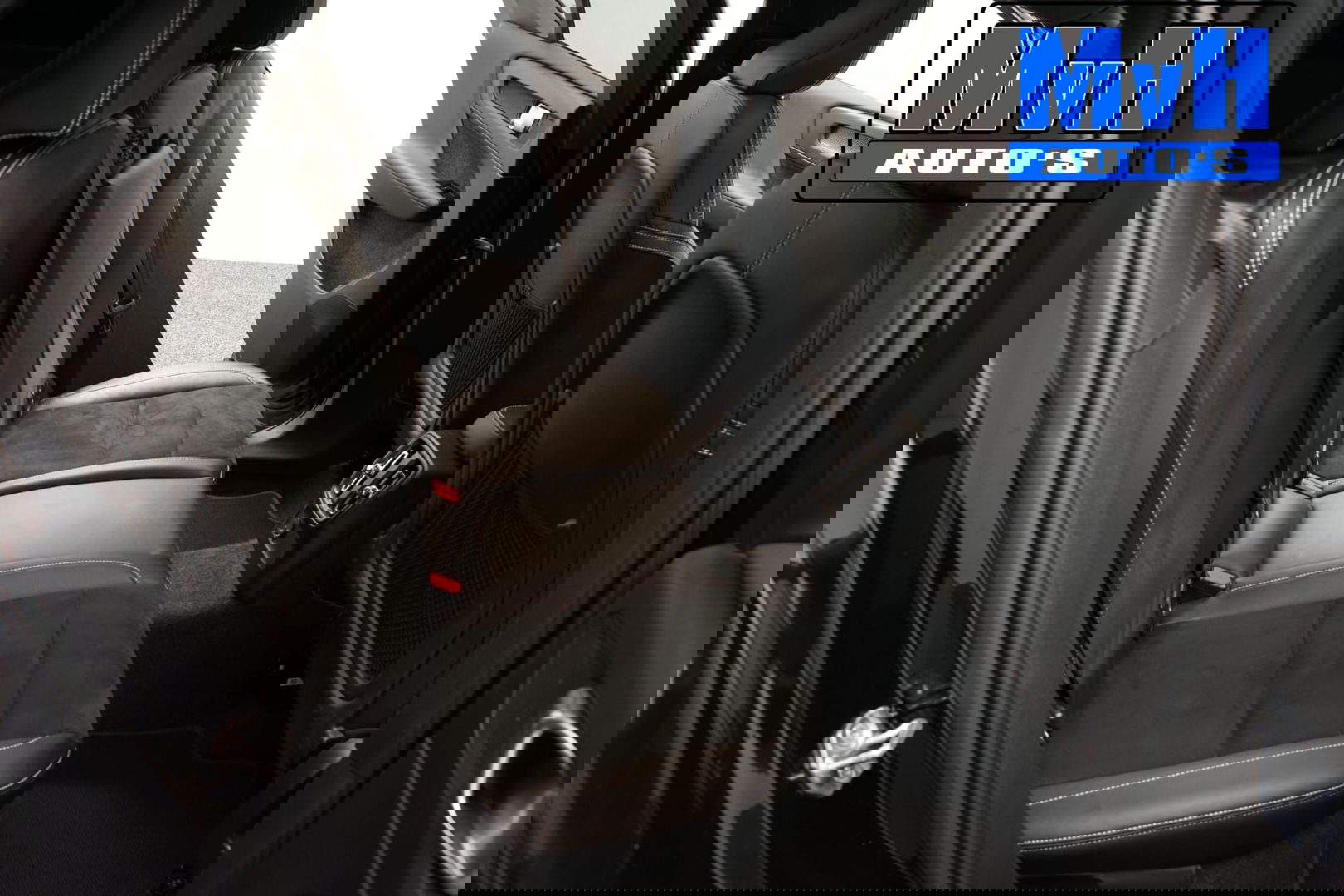 Volvo XC40 1.5 T5 Recharge R-Design|PANO|STOEL/STUUR.VERW|H/K.AUDIO