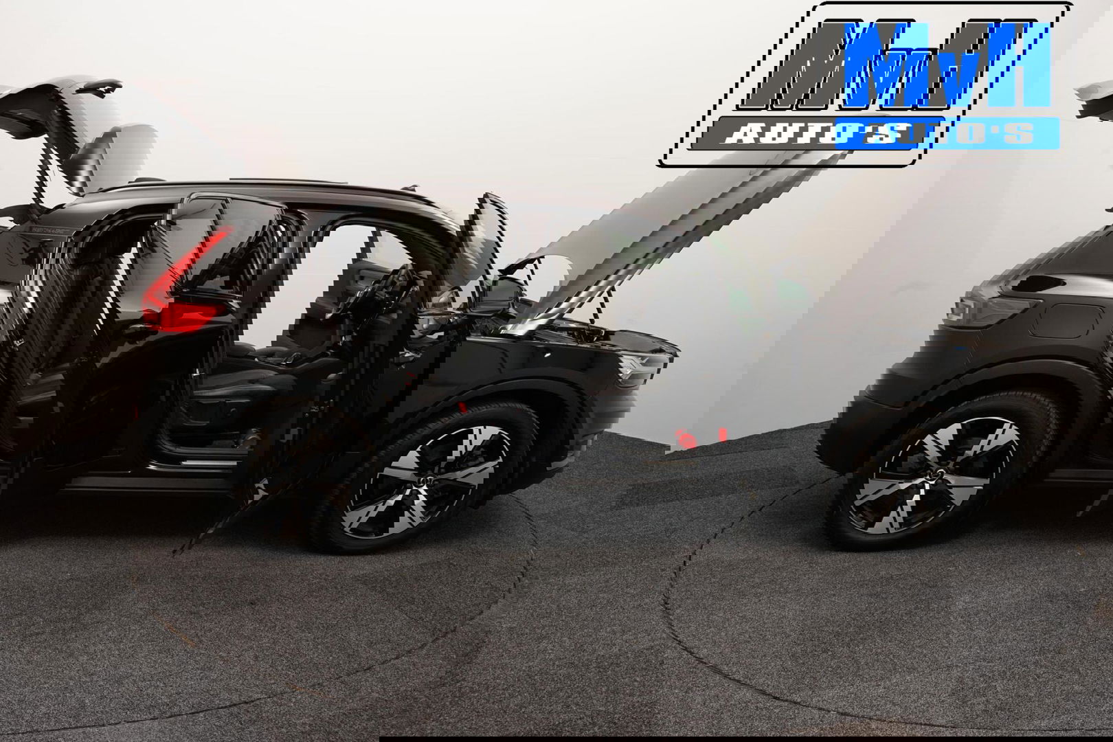 Volvo XC40 1.5 T5 Recharge R-Design|PANO|STOEL/STUUR.VERW|H/K.AUDIO