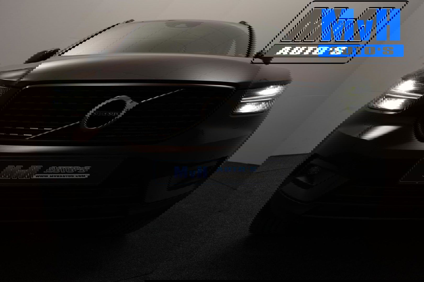 Volvo XC40 1.5 T5 Recharge R-Design|PANO|STOEL/STUUR.VERW|H/K.AUDIO