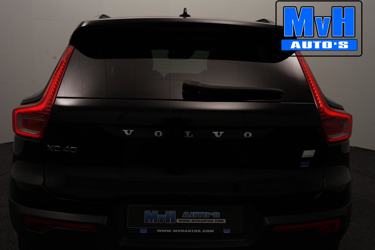 Volvo XC40 1.5 T5 Recharge R-Design|PANO|STOEL/STUUR.VERW|H/K.AUDIO