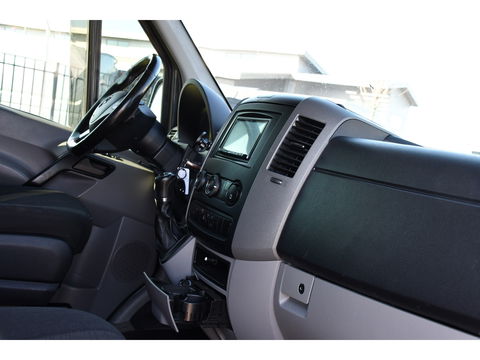 Mercedes-Benz Sprinter V6 319 3.0 L2H2 DC PB Edition Camera, Cruise, 3500KG Trekhaak, Stoelverwarming, Automaat, Multimedia, 190PK, Uniek!