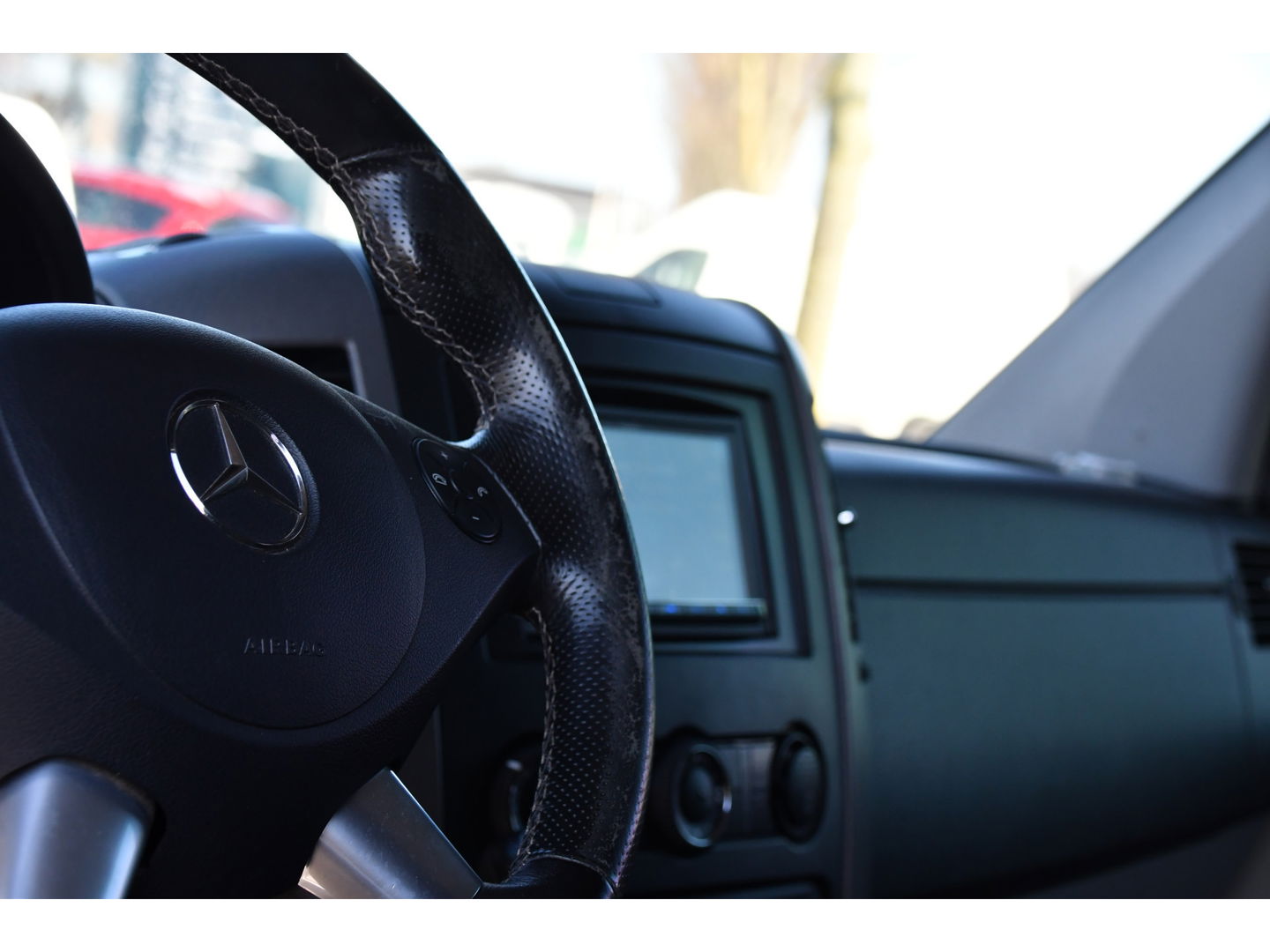 Mercedes-Benz Sprinter V6 319 3.0 L2H2 DC PB Edition Camera, Cruise, 3500KG Trekhaak, Stoelverwarming, Automaat, Multimedia, 190PK, Uniek!