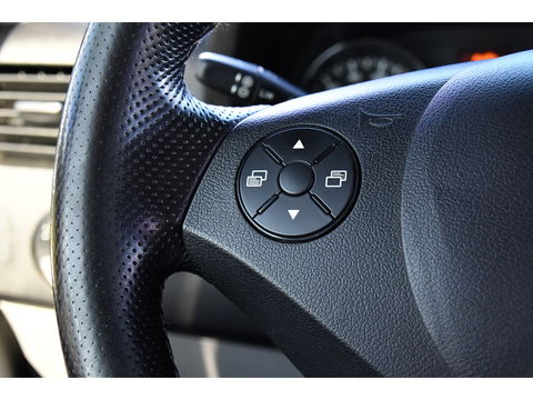 Mercedes-Benz Sprinter V6 319 3.0 L2H2 DC PB Edition Camera, Cruise, 3500KG Trekhaak, Stoelverwarming, Automaat, Multimedia, 190PK, Uniek!