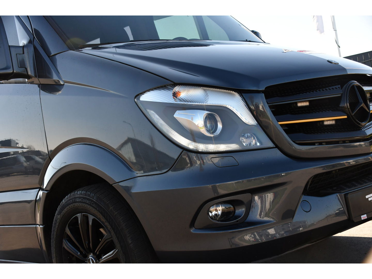 Mercedes-Benz Sprinter V6 319 3.0 L2H2 DC PB Edition Camera, Cruise, 3500KG Trekhaak, Stoelverwarming, Automaat, Multimedia, 190PK, Uniek!