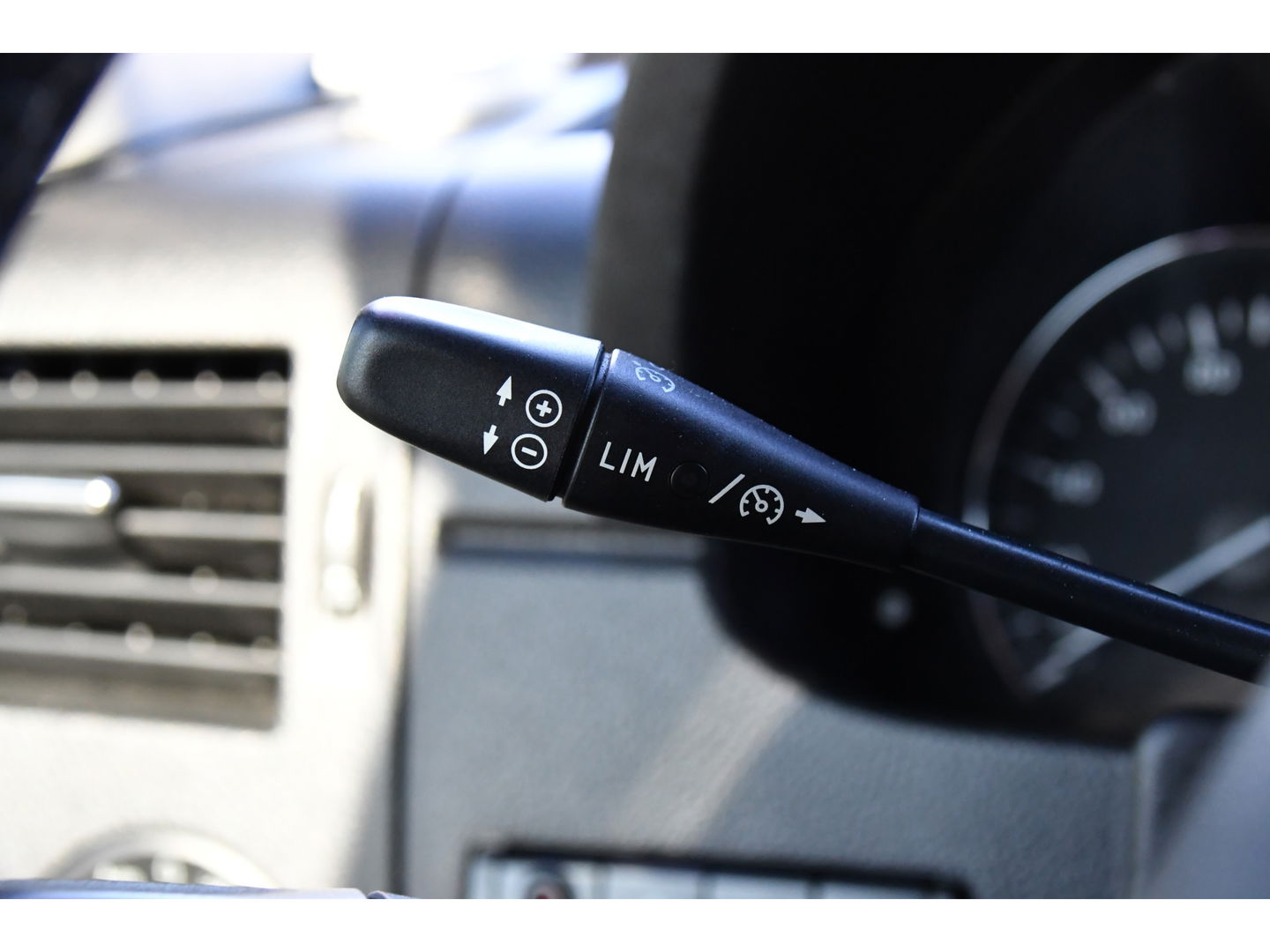 Mercedes-Benz Sprinter V6 319 3.0 L2H2 DC PB Edition Camera, Cruise, 3500KG Trekhaak, Stoelverwarming, Automaat, Multimedia, 190PK, Uniek!