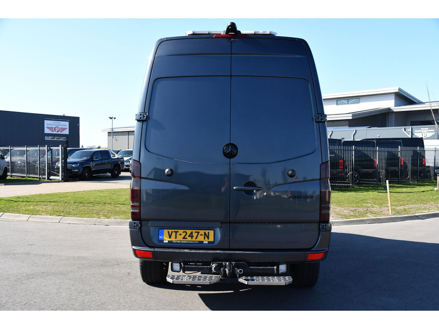 Mercedes-Benz Sprinter V6 319 3.0 L2H2 DC PB Edition Camera, Cruise, 3500KG Trekhaak, Stoelverwarming, Automaat, Multimedia, 190PK, Uniek!