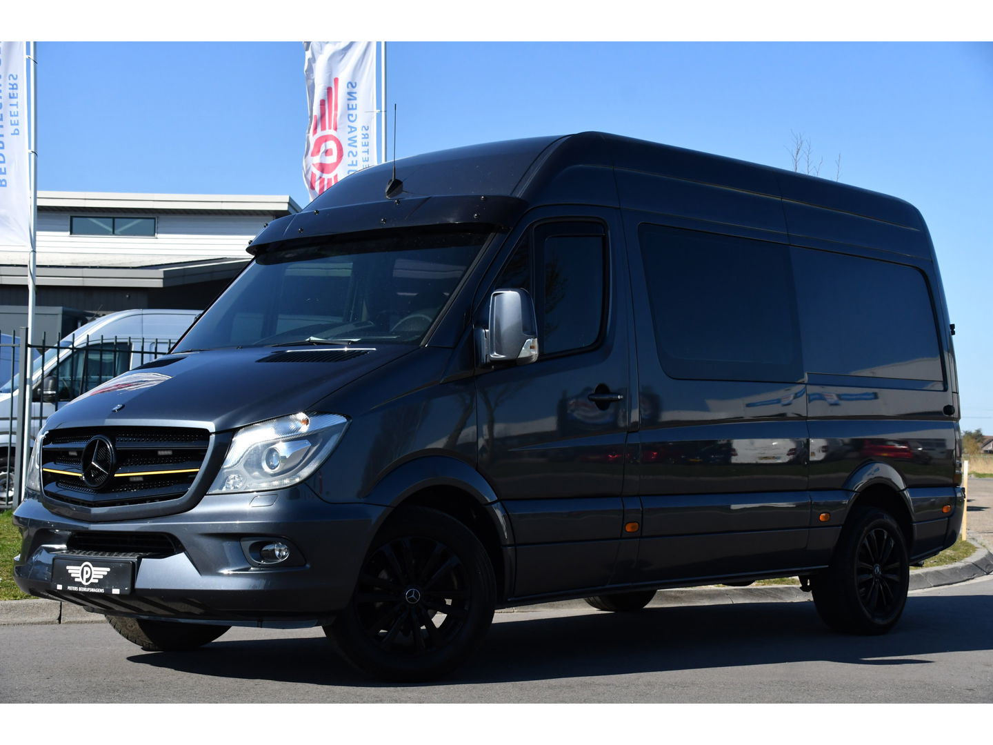 Mercedes-Benz Sprinter V6 319 3.0 L2H2 DC PB Edition Camera, Cruise, 3500KG Trekhaak, Stoelverwarming, Automaat, Multimedia, 190PK, Uniek!