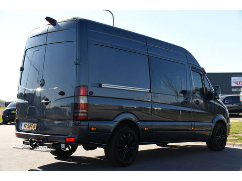 Mercedes-Benz Sprinter V6 319 3.0 L2H2 DC PB Edition Camera, Cruise, 3500KG Trekhaak, Stoelverwarming, Automaat, Multimedia, 190PK, Uniek!