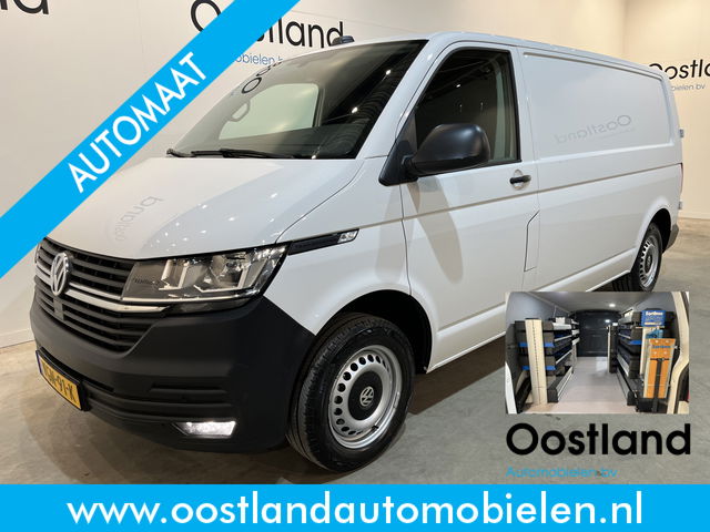 Volkswagen Transporter - 2.0 TDI L2H1 150 PK Automaat Servicebus / Sortimo Inrichting / Euro 6 / Airco / Cruise Control / Camera / CarPlay / Navigatie / 3-Zits