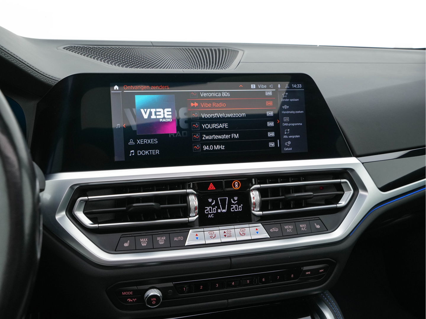 BMW 4 Serie Coupé M440i xDrive High Executive Aut. *PANO | LEATHER | HARMAN/KARDON | HEAD-UP | LASER-LED | ADAPTIVE-CRUISE | TOPVIEW | MEMORY-PACK | KEYLESS | HEATED-SPORTSEATS | DAB+ | DIGI-COCKPIT | SHIFTPADDLES | TOWBAR | 19''ALU*