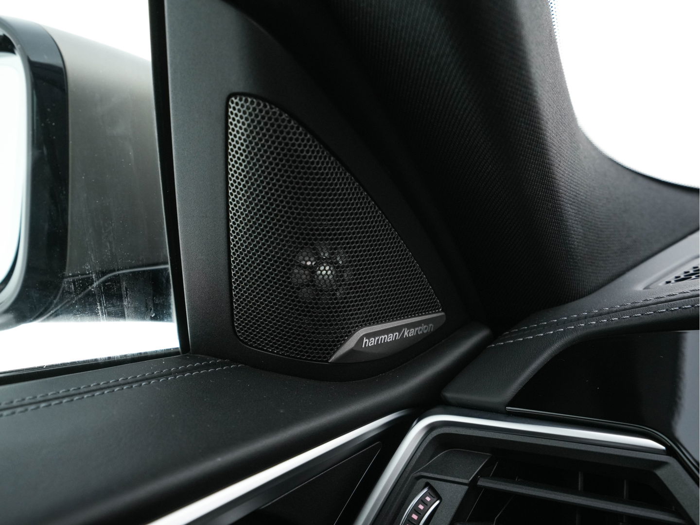 BMW 4 Serie Coupé M440i xDrive High Executive Aut. *PANO | LEATHER | HARMAN/KARDON | HEAD-UP | LASER-LED | ADAPTIVE-CRUISE | TOPVIEW | MEMORY-PACK | KEYLESS | HEATED-SPORTSEATS | DAB+ | DIGI-COCKPIT | SHIFTPADDLES | TOWBAR | 19''ALU*