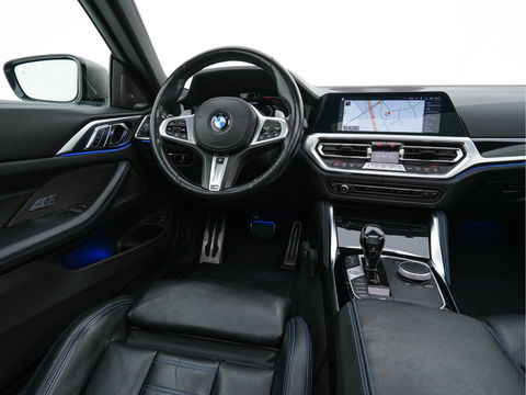 BMW 4 Serie Coupé M440i xDrive High Executive Aut. *PANO | LEATHER | HARMAN/KARDON | HEAD-UP | LASER-LED | ADAPTIVE-CRUISE | TOPVIEW | MEMORY-PACK | KEYLESS | HEATED-SPORTSEATS | DAB+ | DIGI-COCKPIT | SHIFTPADDLES | TOWBAR | 19''ALU*