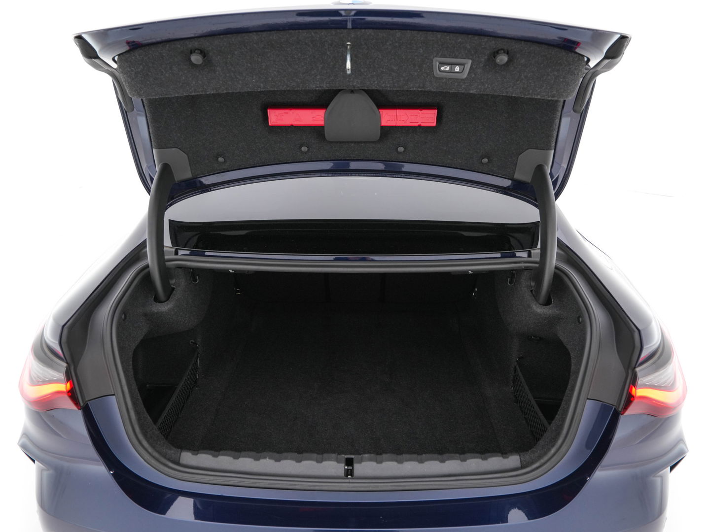 BMW 4 Serie Coupé M440i xDrive High Executive Aut. *PANO | LEATHER | HARMAN/KARDON | HEAD-UP | LASER-LED | ADAPTIVE-CRUISE | TOPVIEW | MEMORY-PACK | KEYLESS | HEATED-SPORTSEATS | DAB+ | DIGI-COCKPIT | SHIFTPADDLES | TOWBAR | 19''ALU*