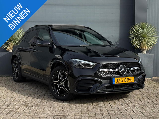 Mercedes-Benz GLA - 200 AMG Line | Panorama | Keyless | Digital Light
