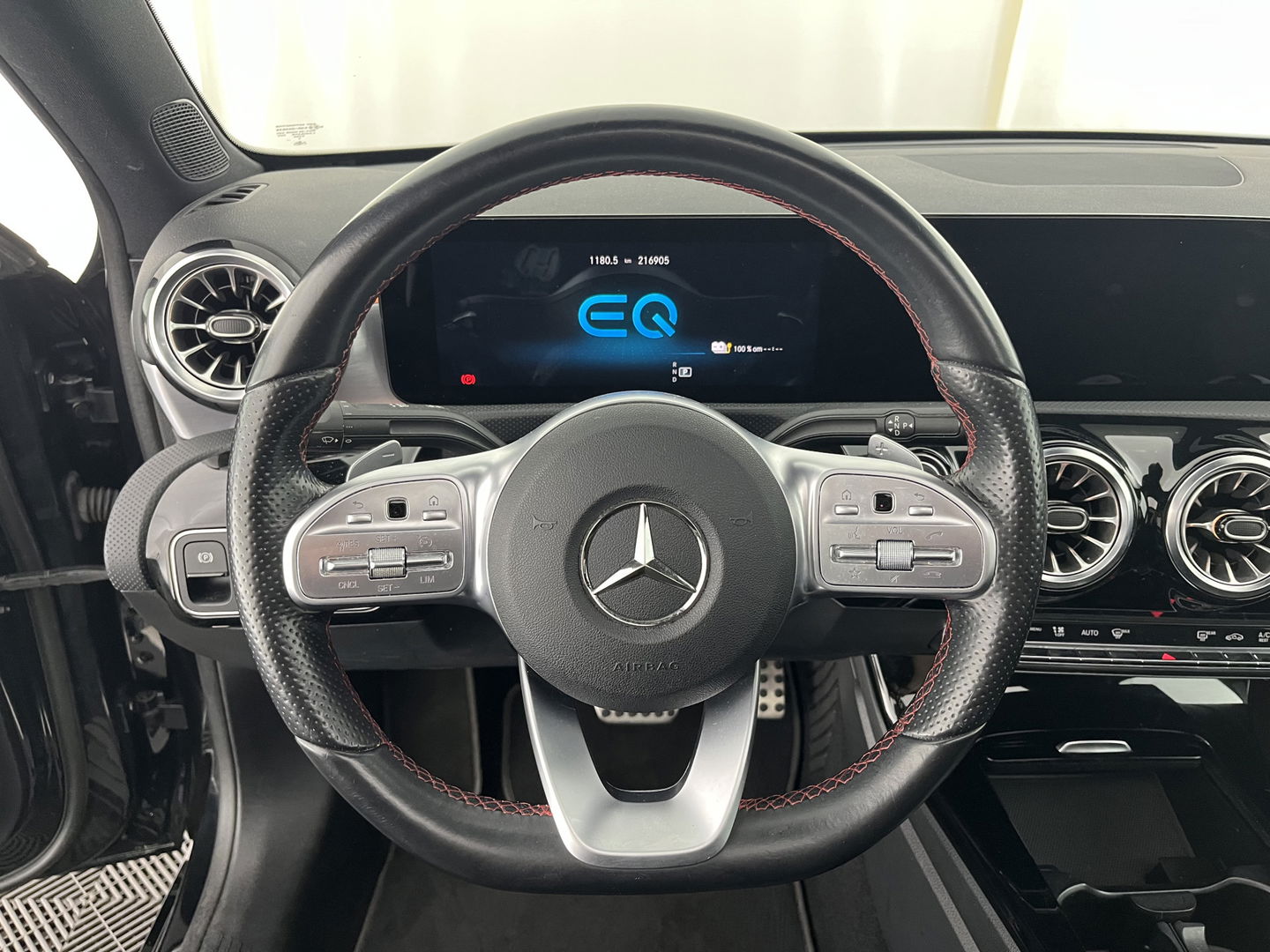Mercedes-Benz A-Klasse 250 e Business Solution AMG Limited (INCL.BTW) *PANO | LEATHER-MICROFIBRE | FULL-LED | AMBIENTLIGHT | HEATED-SPORTSEATS | WIDESCREEN-DIGICOCKPIT | DAB+ | NAVI-FULLMAP | CAMERA | PRIVACYGLASS |  18''ALU*