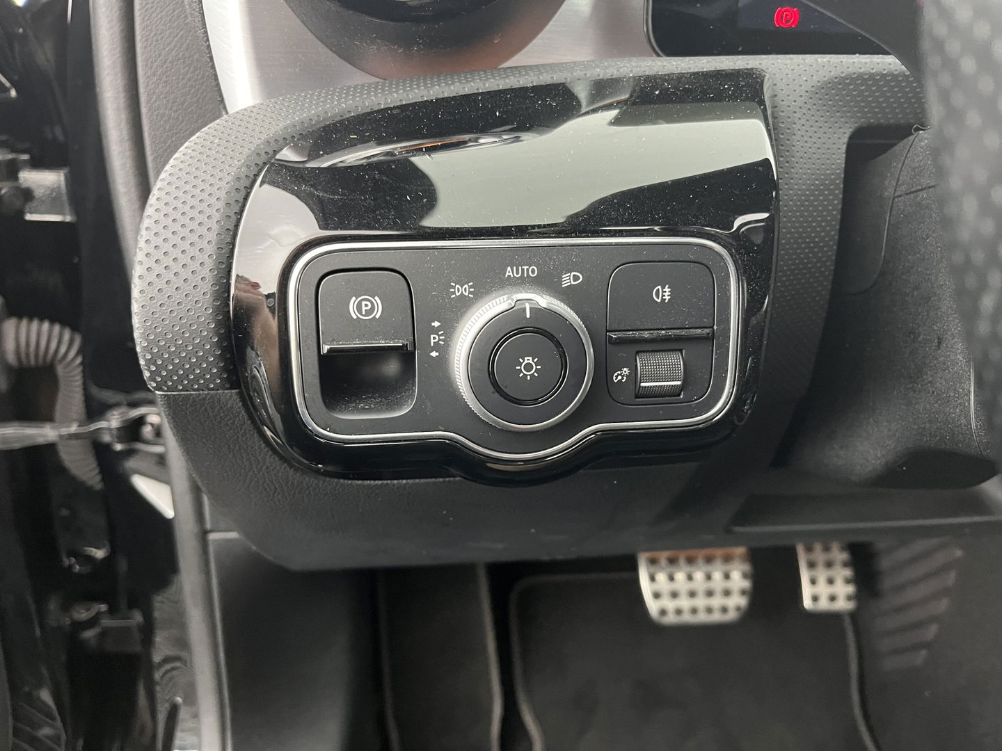 Mercedes-Benz A-Klasse 250 e Business Solution AMG Limited (INCL.BTW) *PANO | LEATHER-MICROFIBRE | FULL-LED | AMBIENTLIGHT | HEATED-SPORTSEATS | WIDESCREEN-DIGICOCKPIT | DAB+ | NAVI-FULLMAP | CAMERA | PRIVACYGLASS |  18''ALU*