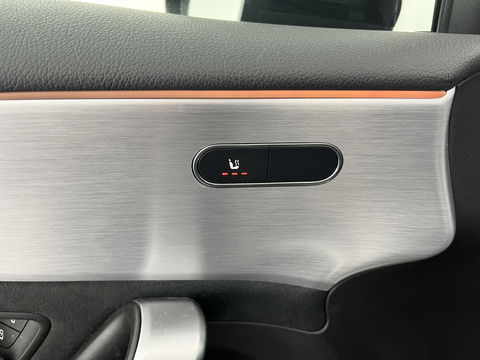 Mercedes-Benz A-Klasse 250 e Business Solution AMG Limited (INCL.BTW) *PANO | LEATHER-MICROFIBRE | FULL-LED | AMBIENTLIGHT | HEATED-SPORTSEATS | WIDESCREEN-DIGICOCKPIT | DAB+ | NAVI-FULLMAP | CAMERA | PRIVACYGLASS |  18''ALU*