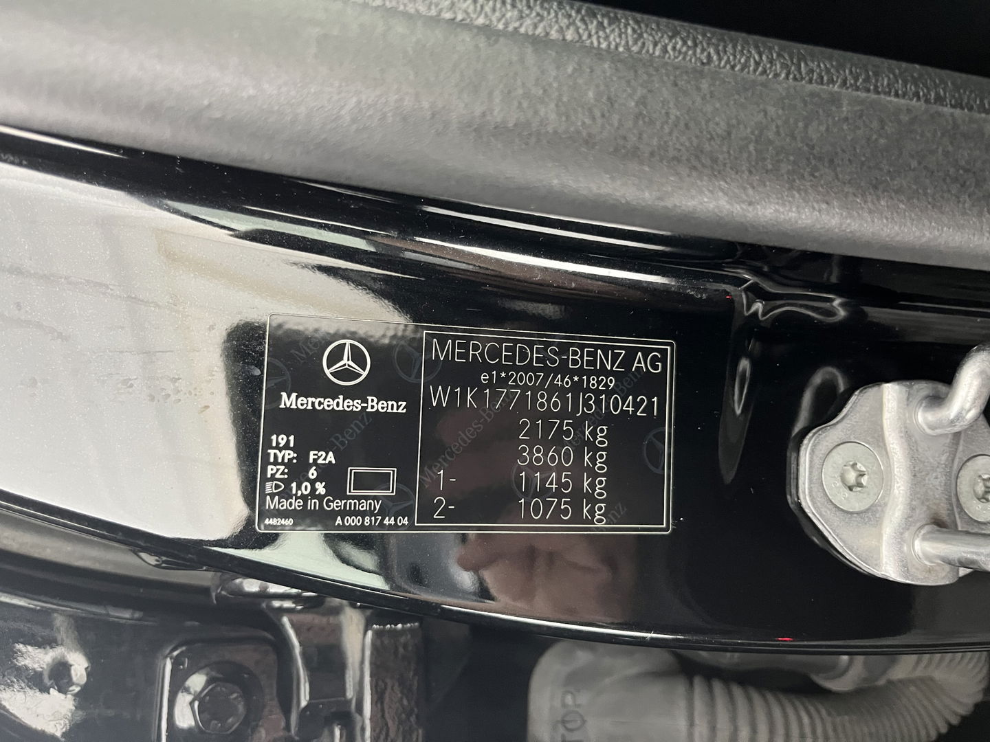 Mercedes-Benz A-Klasse 250 e Business Solution AMG Limited (INCL.BTW) *PANO | LEATHER-MICROFIBRE | FULL-LED | AMBIENTLIGHT | HEATED-SPORTSEATS | WIDESCREEN-DIGICOCKPIT | DAB+ | NAVI-FULLMAP | CAMERA | PRIVACYGLASS |  18''ALU*